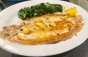 Ristorante Ciao – Italienische Küche in Mörfelden-Walldorf bei Frankfurt Seit über 40 Jahren steht das Ristorante Ciao in Mörfelden-Walldorf für echte italienische Küche, familiäre Atmosphäre und Leidenschaft für gutes Essen. Unser familiengeführtes italienisches Restaurant im Kreis Groß-Gerau, nur wenige Minuten von Frankfurt, Rüsselsheim und Kelsterbach entfernt, lädt Sie ein, den Geschmack Italiens in gemütlichem Ambiente zu genießen.