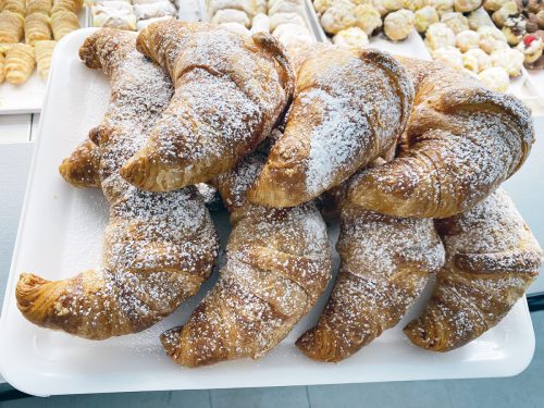 Ristorante Ciao Mörfelden-Walldorf – Italienische Küche  hauseigene Pasticceria, frische Torten, Dolci, Eis und Desserts – perfekt für Feiern, Feste oder einfach zum Genießen bei einem Espresso.