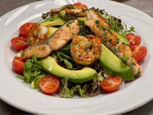 Ristorante Ciao – Italienische Küche in Mörfelden-Walldorf bei Frankfurt Seit über 40 Jahren steht das Ristorante Ciao in Mörfelden-Walldorf für echte italienische Küche, familiäre Atmosphäre und Leidenschaft für gutes Essen. Unser familiengeführtes italienisches Restaurant im Kreis Groß-Gerau, nur wenige Minuten von Frankfurt, Rüsselsheim und Kelsterbach entfernt, lädt Sie ein, den Geschmack Italiens in gemütlichem Ambiente zu genießen.